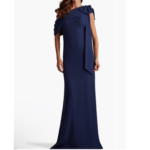 Tadashi Shoji Dresses & Skirts - Tadashi Shoji One Shoulder Crepe Column NavyWedding Guest Gala Gown size 6